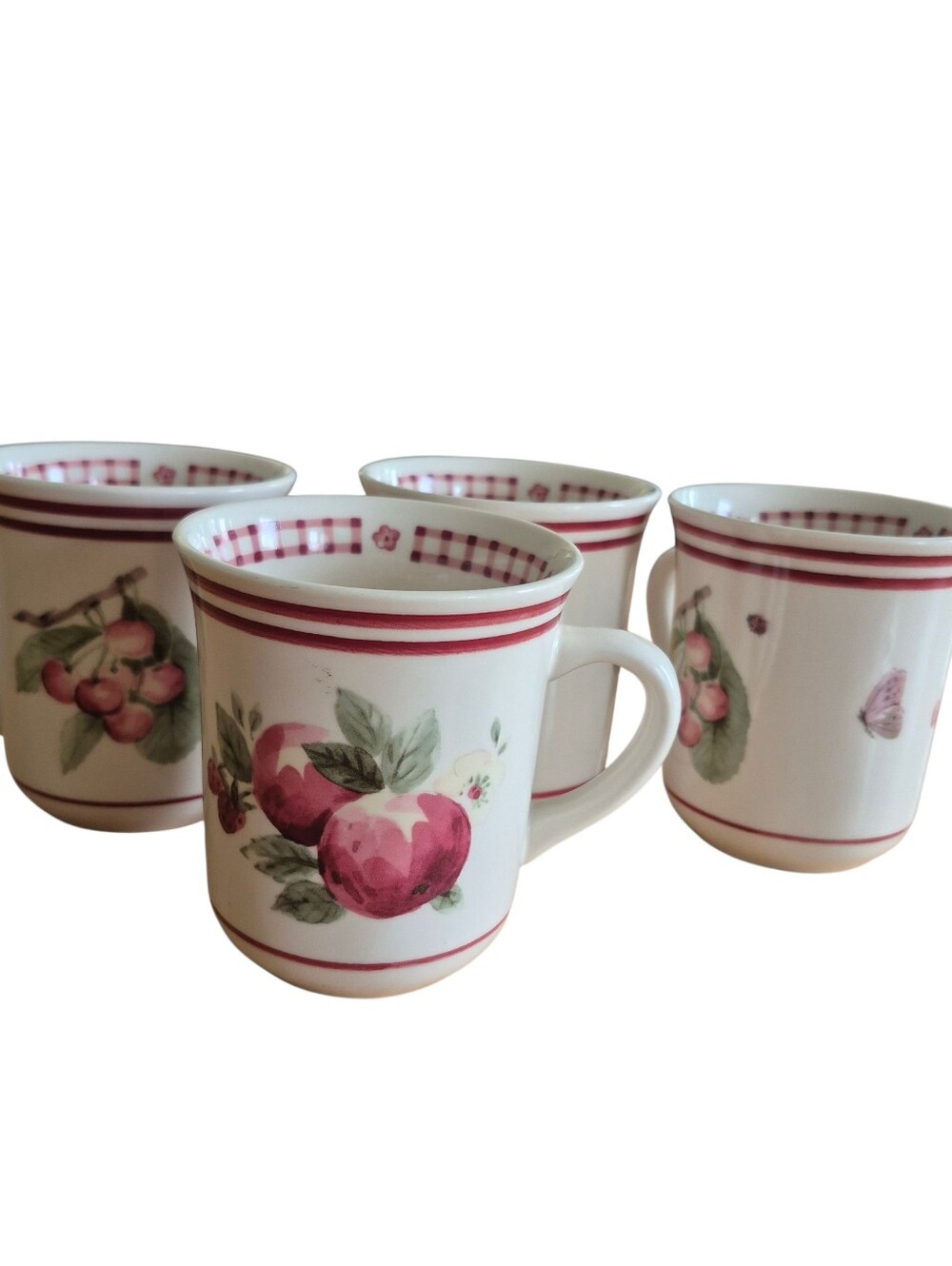Pfaltzgraff Set Of 4 Mugs "Delicious" Apple Design